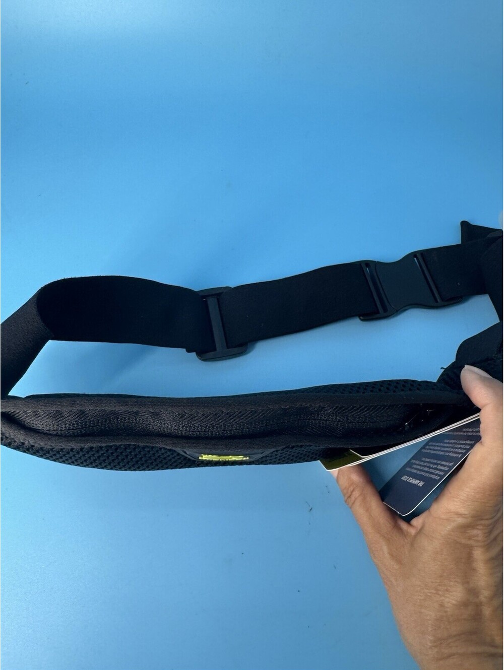 Amphipod AirFlow Lite Waistpack Black Running Belt Fanny Pack New With Tags - Picture 9 of 9